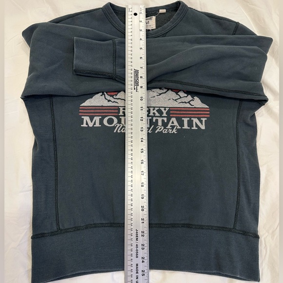 🏔️ Tailgate Rocky Mountain Green Sweatshirt - Medium - Picture 5 of 6